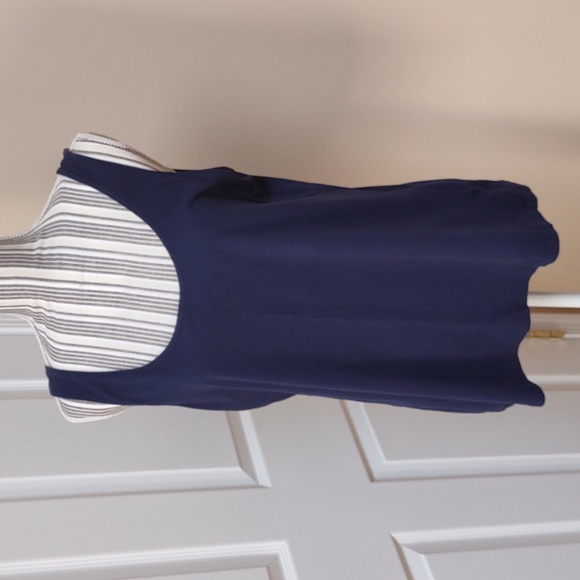 Bundle Of Old Navy First layer Tanks In Women's Size XL - Picture 4 of 15